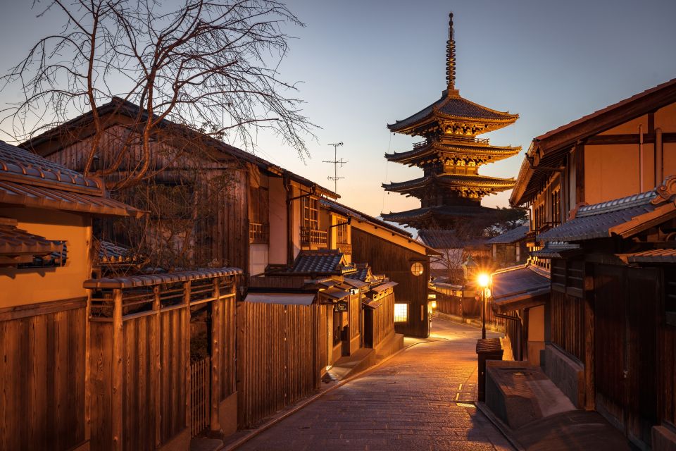 Yasaka Pagoda glowing at sunset in Kyoto's Higashiyama district