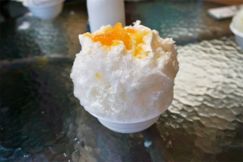 Kuramoto Yatsuyoshi shaved ice stand in Hakushu
